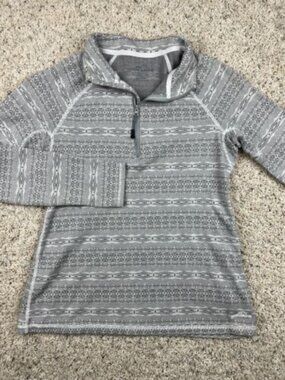 Eddie Bauer Women's Large Snowflake Print 1/4 Zip Long Sleeve Sweater Gray